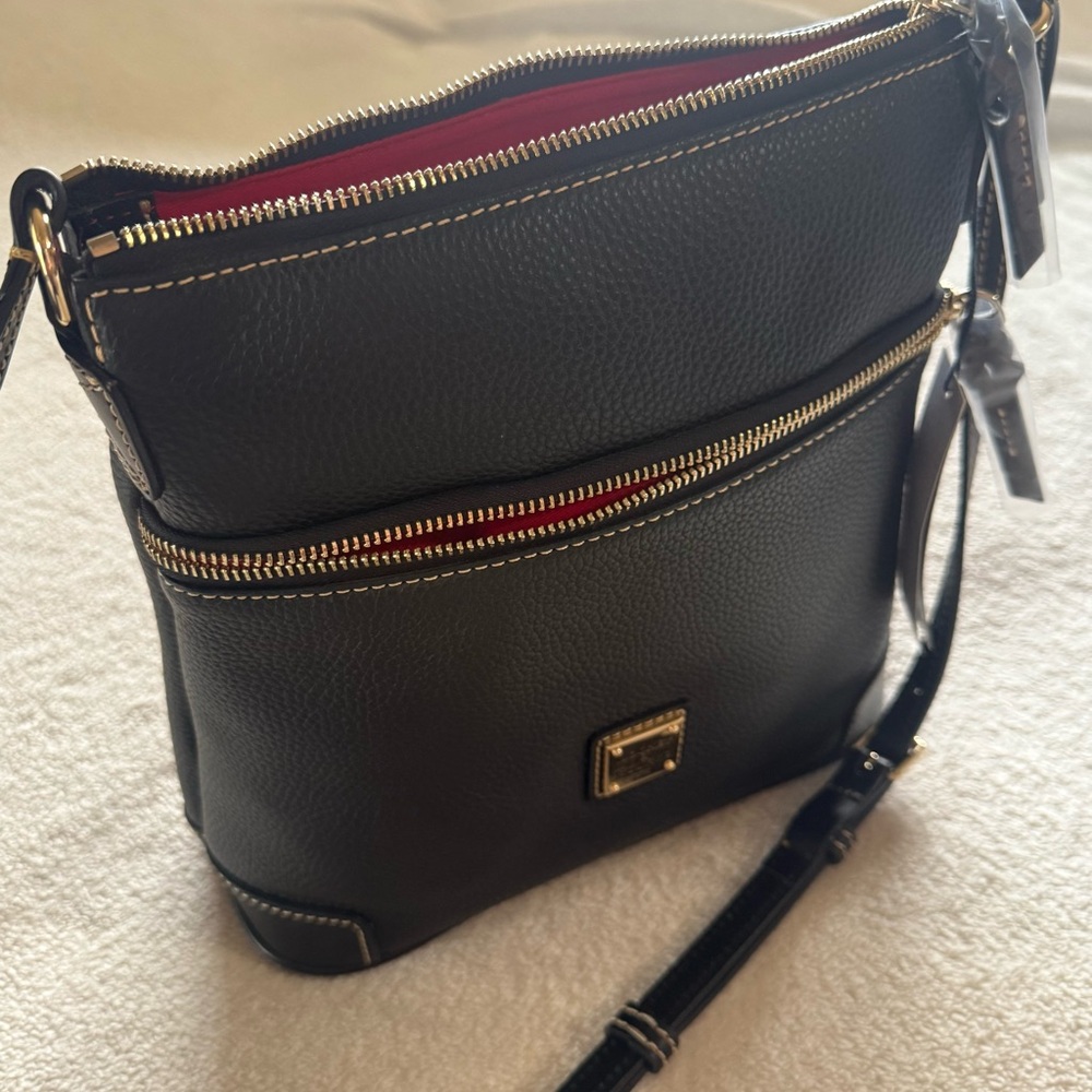 NEW Dooney & Bourke Black Crossbody Bag with Gold Accents (R264 BB)